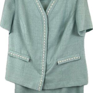 Leslie Fay 2-piece Robin Egg Blue Skirt Suit Set with Short Sleeves. Size 18WP